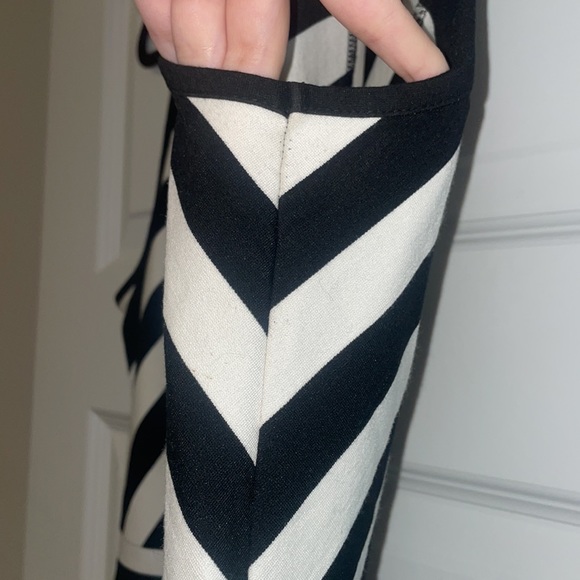 Loft black and white dress - Picture 4 of 8